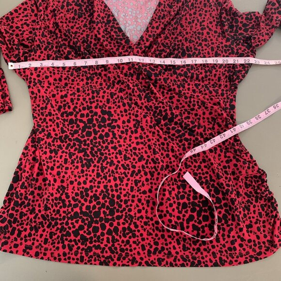 Susan Graver Womens XL Liquid Knit Blouse Animal Print Faux Wrap 3/4 Sleeve Red - Picture 7 of 11
